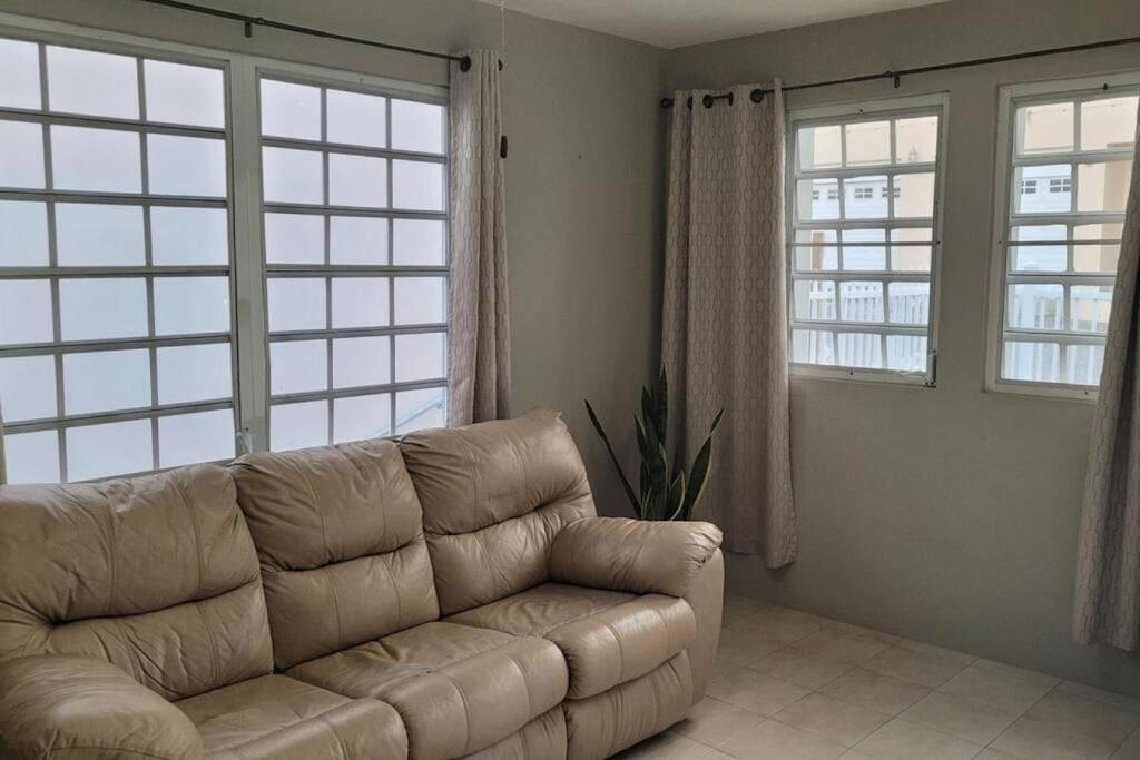 Coamo Beautiful House, Ac, 10Min Coamo Hot Springs Appartement Buitenkant foto