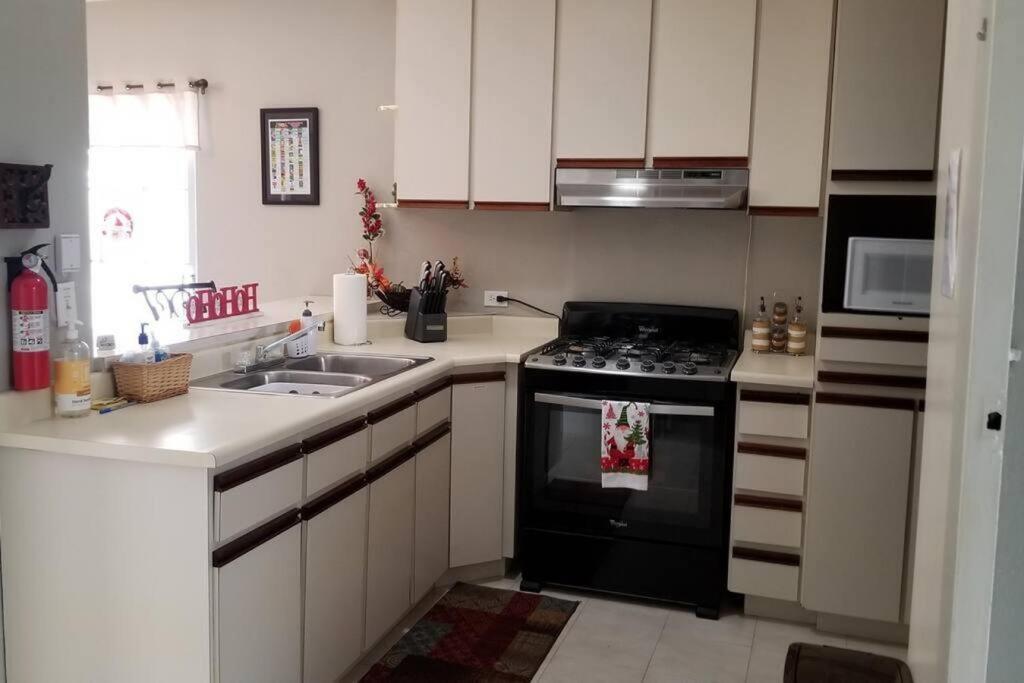Coamo Beautiful House, Ac, 10Min Coamo Hot Springs Appartement Buitenkant foto